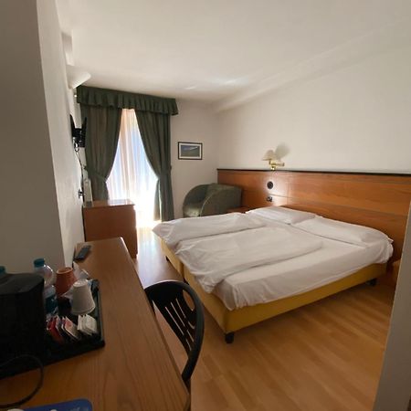 Albergo Aprica Garni Exterior photo